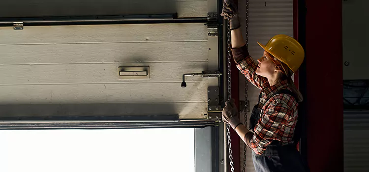 Addressing Common Garage Door Stoppage Issues in Plainview, TX