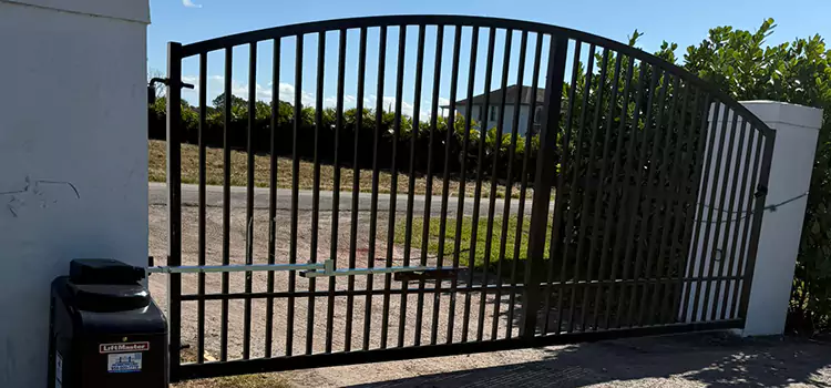 Driveway Fence Repair Plainview