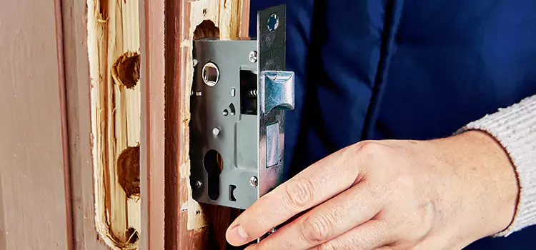 Garage Door Lock Replacement Plainview